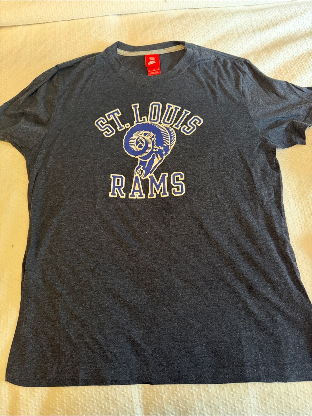 St. Louis Rams men’s Navy Graphic Tee